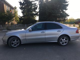 Mercedes E Class foto 1