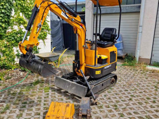 Vind mini excavator foto 1