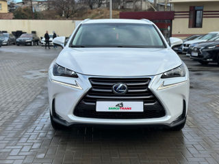 Lexus NX Series foto 1