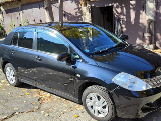 Nissan Tiida foto 3