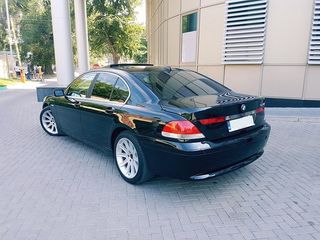 BMW 7 Series foto 4