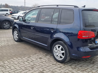 Volkswagen Touran foto 5