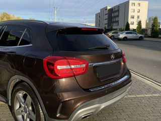 Mercedes GLA foto 2