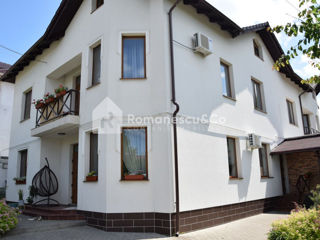 Casă spațioasă în 3 nivele, perfect pentru 2 familii! Râșcani, cartier de lux!