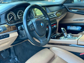 BMW 7 Series foto 8