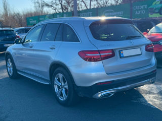 Mercedes GLC foto 7