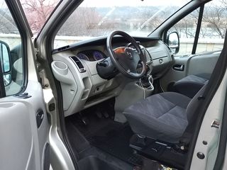 Opel Vivaro foto 9