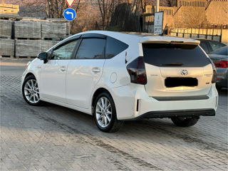 Toyota Prius + foto 4