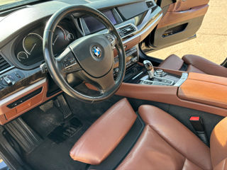 BMW 5 Series Gran Turismo foto 4