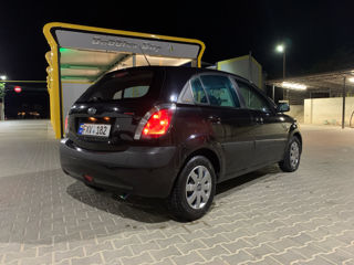 KIA Rio foto 4