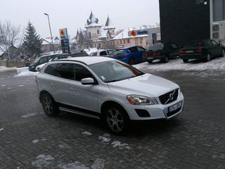 Volvo XC60 foto 2