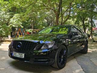 Mercedes E-Class foto 2