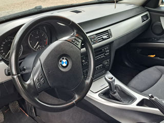 BMW 3 Series foto 5