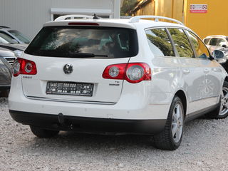 Volkswagen Passat foto 4