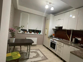 Apartament cu 2 camere, 65 m², Botanica, Chișinău