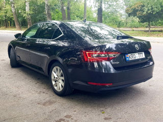 Skoda Superb foto 3