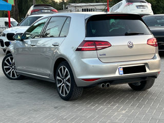 Volkswagen Golf foto 3