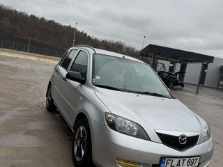 Mazda 2 foto 2