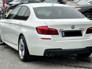 BMW 5 Series foto 3