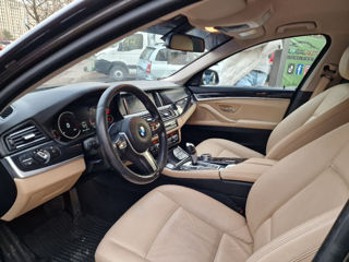 BMW 5 Series foto 7