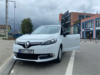 Renault Grand Scenic foto 2