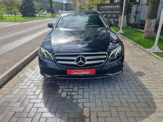 Mercedes E-Class foto 2