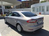 Ford Mondeo foto 2