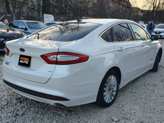 Ford Fusion foto 4