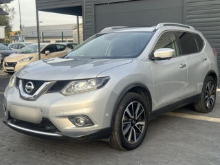 Nissan X-Trail foto 2