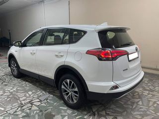 Toyota Rav 4 foto 4