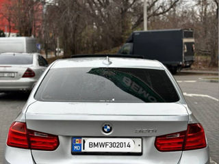 BMW 3 Series foto 4