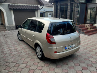 Renault Grand Scenic foto 4