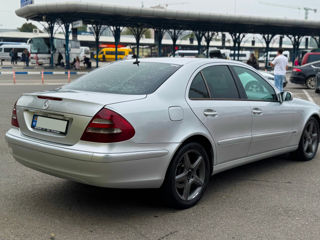 Mercedes E-Class foto 5