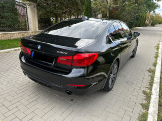 BMW 5 Series foto 3