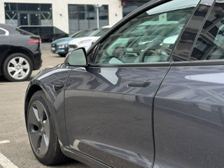 Tesla Model 3 foto 3