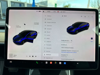 Tesla Model 3 foto 13