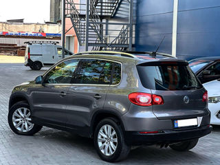 Volkswagen Tiguan foto 1