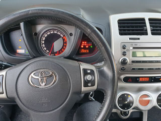 Toyota Urban Cruiser foto 7
