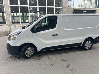 Renault Trafic foto 2