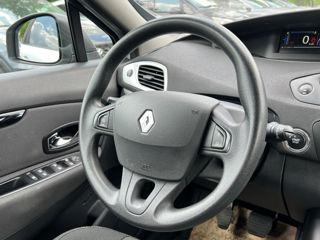 Renault Grand Scenic foto 9