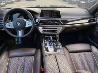 BMW 7 Series foto 9