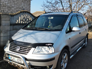 Volkswagen Sharan foto 8