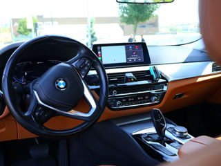 BMW 5 Series foto 8