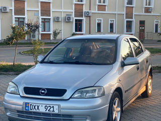 Opel Astra foto 1