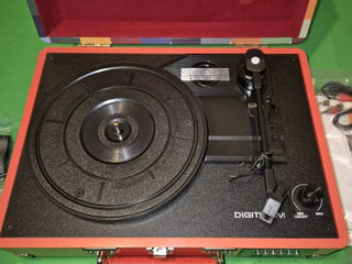 New!!! Digitnow Vinyl Pick-up / Bluetooth / Переносные Чемонданчики / / Есть Разные Пластинки фото 1