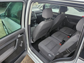 Volkswagen Touran foto 6