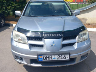 Mitsubishi Outlander foto 7