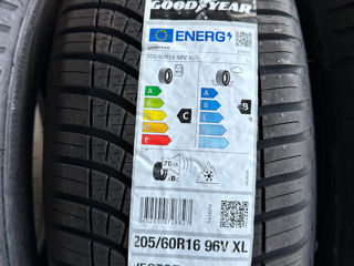 205/60 R16 Goodyear Vector 4Seasons Gen-3 foto 3