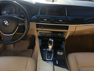 BMW 5 Series foto 5