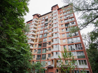 Apartament cu 2 camere, 74 m², Botanica, Chișinău foto 16